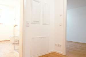 Exklusive 2-Zimmer-Wohnung im 1. Obergeschoss mit hochwertiger Ausstattung – Josef-Beiser-Straße 30, 81737 Altperlach, München – Vorschaubild 2
