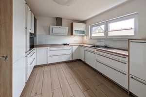 Energieeffizientes Einfamilienhaus (KfW 55) mit PV-Anlage+Batterie, Doppelgarage  – Neustadt a.d. Waldnaab (Kreis) – Vorschaubild 5