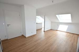 Helle 3-Zimmer-Dachgeschosswohnung mit Weinbergblick in Würzburg-Heidingsfeld – Die vollständige Adresse der Immobilie erhältst du vom Anbieter., 97084 Heidingsfeld, Würzburg – Vorschaubild 11