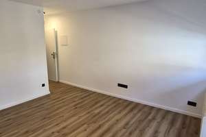 Frisch saniert in zentraler Lage von Sandhofen! Mit Balkon und hochwertigem Bad!