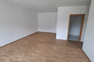 GEMÜTLICHE DACHGESCHOSSWOHNUNG MIT HERRLICHEM AUSBLICK ... – Bernsdorfer Straße 186c, 9126 Chemnitz – Vorschaubild 11