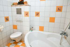 2 Zi- Altbau-ETW Fr Stühlinger EG SNR an kleiner Gartenfläche, vermietet – 79106 Stühlinger-Eschholz, Freiburg im Breisgau – Vorschaubild 11
