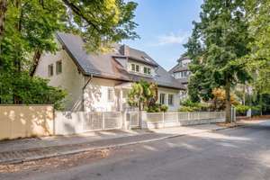 Wunderschöne Stadtvilla in Grunewald mit Innenaufzug, Sauna und Doppelgarage – Die vollständige Adresse der Immobilie erhältst du vom Anbieter., 14193 Grunewald, Berlin – Vorschaubild 3