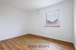 Schlüsselfertig ausgebautes Reihenendhaus mit Terrasse, Garten, 2 Stellplätzen, KFW 40 Effizienzhaus – Die vollständige Adresse der Immobilie erhältst du vom Anbieter., 84097 Herrngiersdorf – Vorschaubild 23