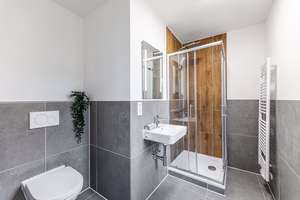 Möbliertes WG Zimmer in modernisierter Wohnung in Nürnberg – Neuselsbrunn 29, 90471 Langwasser Nordwest, Nürnberg – Vorschaubild 8