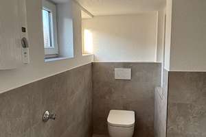 Großzügige, helle Maisonettewohnung in schöner Wohnlage – Die vollständige Adresse der Immobilie erhältst du vom Anbieter., 50827 Bickendorf, Köln – Vorschaubild 3