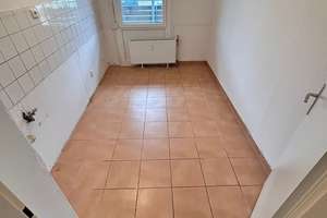 Moderne 3-Zimmer-Wohnung mit Balkon in Mönchengladbach – Römerbrunnen 29, 41238 Mülfort, Mönchengladbach – Vorschaubild 3