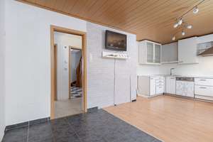 Ihr neuer Wohlfühlplatz: Charmantes Reiheneckhaus mit sonnigem, einladendem Grundstück – Die vollständige Adresse der Immobilie erhältst du vom Anbieter., 89079 Wiblingen, Ulm – Vorschaubild 17