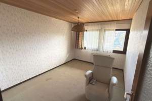 Neubau oder Kernsanierung? Freistehendes 5 1/2-Zimmer-Einfamilienhaus auf riesigem Eckgrundstück – Falkentorstr. 39, 71157 Hildrizhausen – Vorschaubild 12