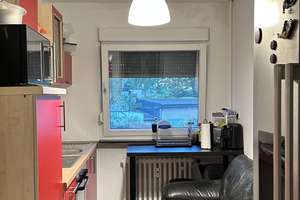 2 WG-Zimmer: 3 möblierte Zimmer mit Balkon – Sofort bezugsbereit !  ! – Die vollständige Adresse der Immobilie erhältst du vom Anbieter., 47137 Untermeiderich, Duisburg – Vorschaubild 3