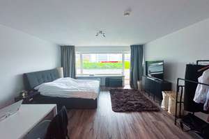 Gemütliche 2-Zimmer-Wohnung mit großem Balkon und Stellplatz