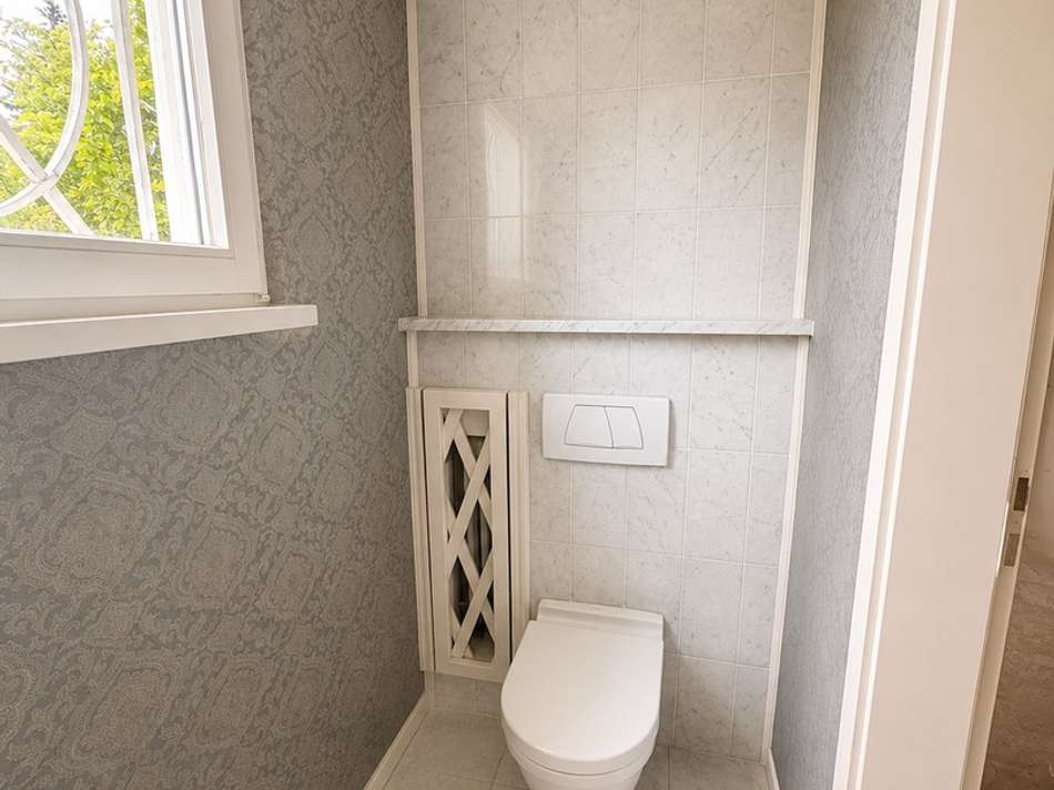 EG - WC