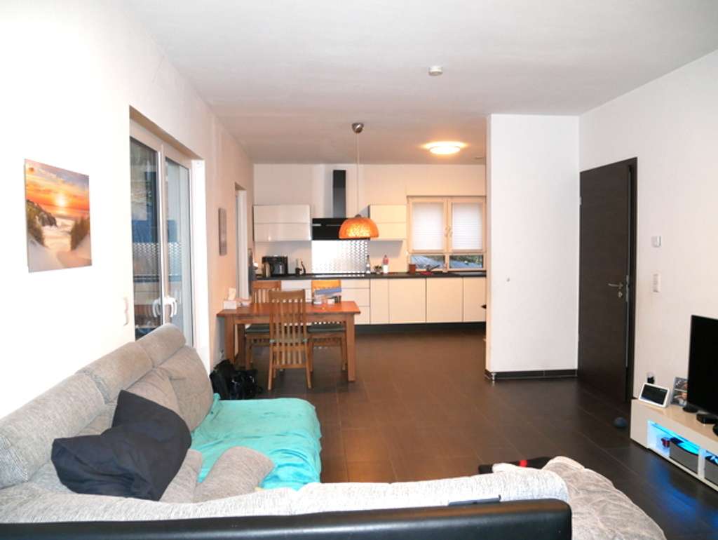 Immobilie in Lehmen - „Schönes freistehendes Einfamilienhaus in ruhiger Wohnlage“ - Bild 2