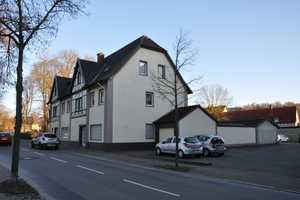 Schönes Mehrfamilienhaus mit PV-Anlage in Warburg – Höxter (Kreis) – Vorschaubild 1