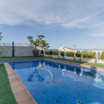 Exklusive Residenz mit privatem Pool in Pals