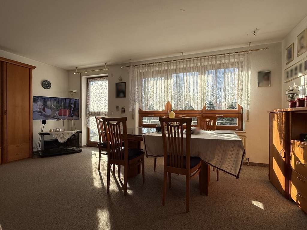 Immobilie in Schwäbisch Hall - ATTRAKTIVE 3,5-ZIMMER-ETAGENWOHNUNG - IM RUHIGEN HESSENTAL - Bild 4