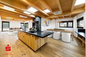  Exklusives Einfamilienhaus mit Ausbaureserve  – München – Vorschaubild 1