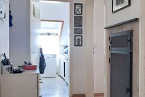 Stuttgart-Ost  - Helle 2,5 Zimmer DG-Wohnung – Die vollständige Adresse der Immobilie erhältst du vom Anbieter., 70184 Gablenberg, Stuttgart – Vorschaubild 2