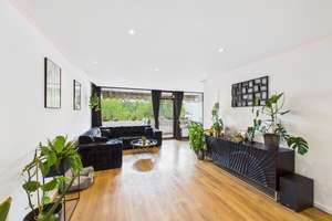 Lichtdurchflutete, moderne 3-Zimmer-Etagenwohnung mit zwei Balkonen, Gäste-WC & Garage – Die vollständige Adresse der Immobilie erhältst du vom Anbieter., 55126 Finthen, Mainz – Vorschaubild 1