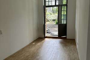 LOFT-Wohnung mit Süd-Terrasse, Parkett, Badewanne & PKW-Stellplatz / WE 1*** – Straße des Friedens 25a, 4808 Wurzen – Vorschaubild 6