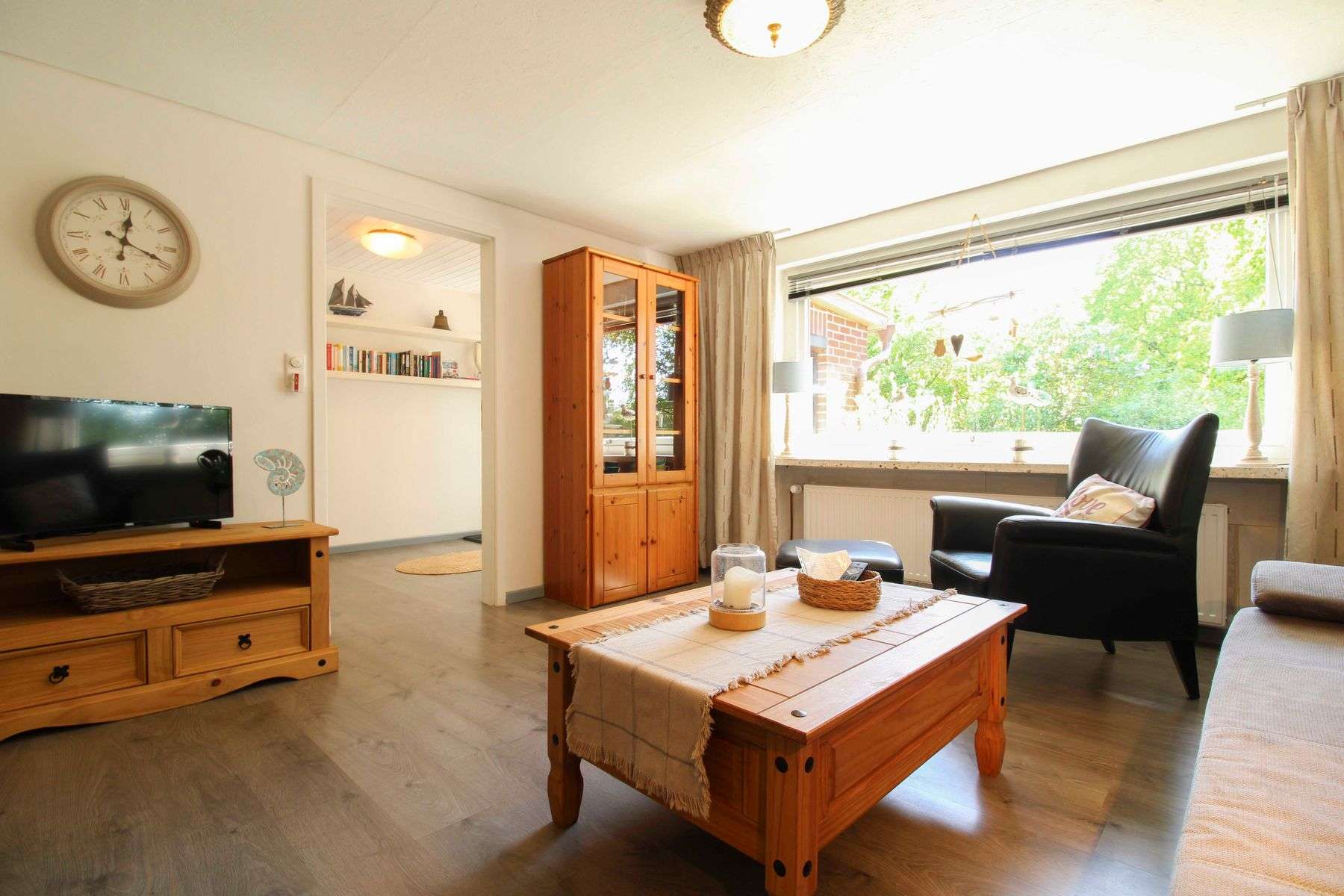 Immobilie in Wischhafen - Reetdachidylle in ruhiger Feldrandlage von Wischhafen - Landhaus mit Ferienwohnung - Bild 18