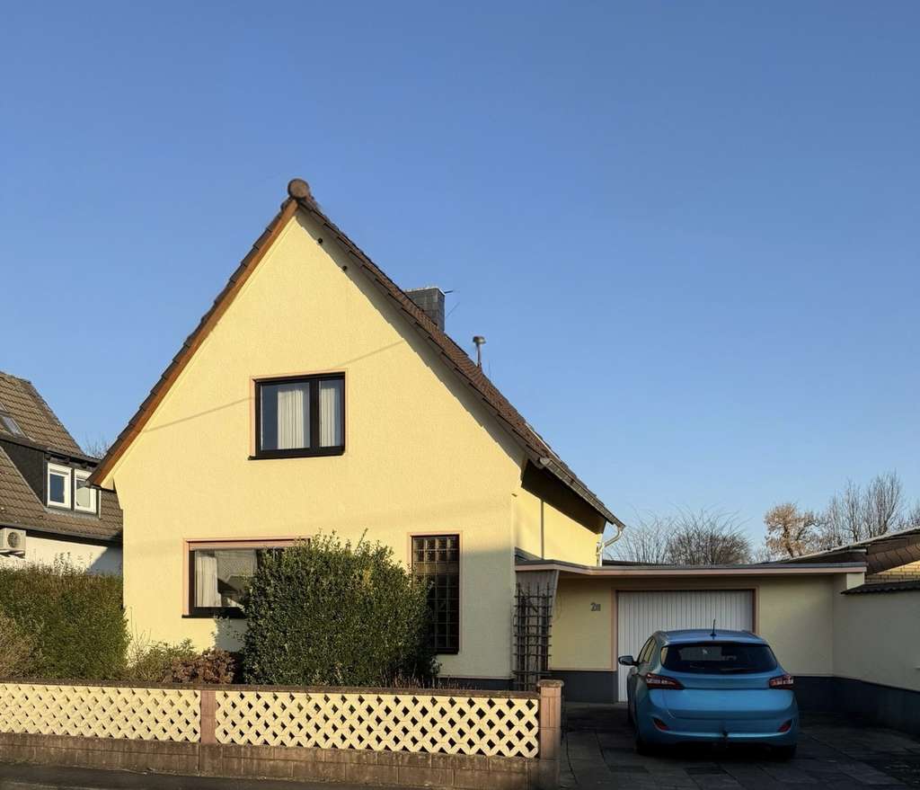 IHR neues Zuhause mit POTENZIAL in LÖVENICH- charmantes freistehendes Objekt in Bestwohnlage!