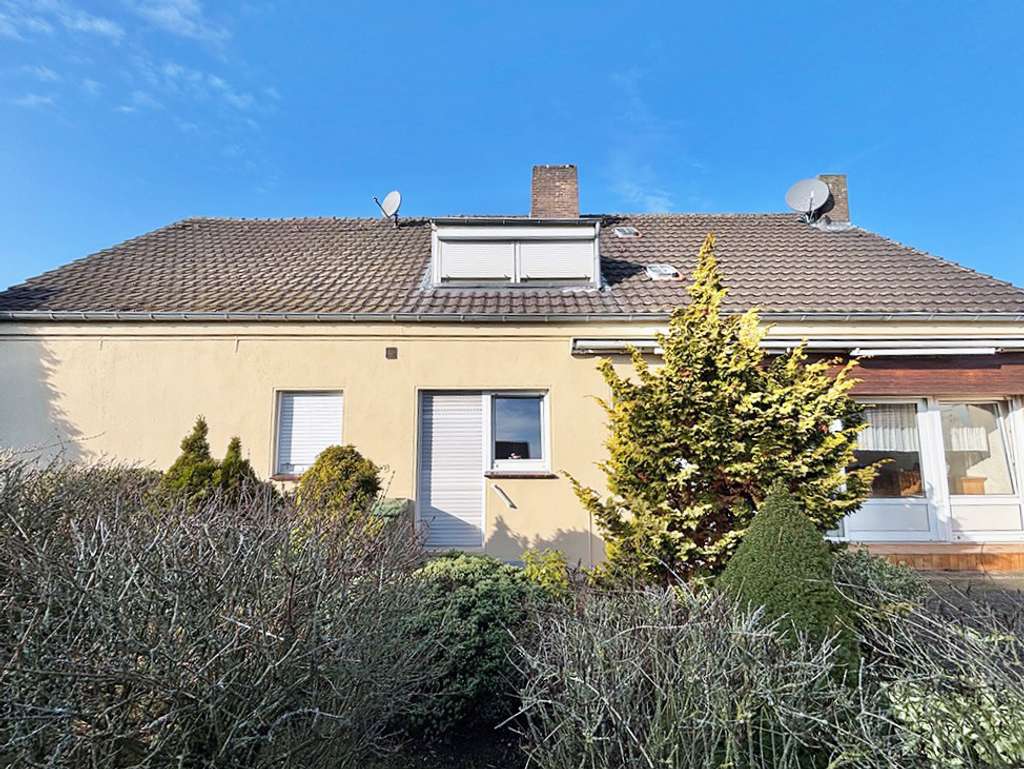 Immobilie in Emmerich am Rhein - Machen Sie was draus! - Bild 4