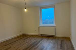 Kernsanierte 2-Zimmer Wohnung mit Tageslichtbad und Balkon – Auf dem Loh 14, 30167 Nordstadt, Hannover – Vorschaubild 3