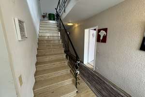 4 Familienhaus mit Bistro ca. 400m² Wohnfläche, 14 Zimmer In Albertsweiler zu Verkaufen – Die vollständige Adresse der Immobilie erhältst du vom Anbieter., 76857 Albersweiler – Vorschaubild 11