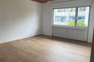Frisch renovierte 3-Zimmer-Wohnung mit Balkon in Darmstadt-Eberstadt – Die vollständige Adresse der Immobilie erhältst du vom Anbieter., 64297 Eberstadt, Darmstadt – Vorschaubild 2