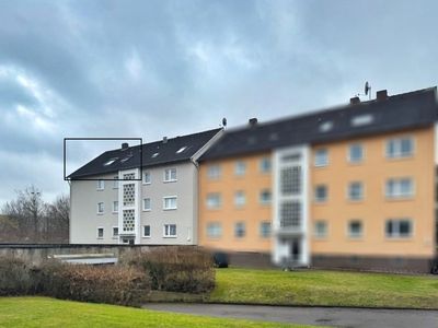 Wohnen unterm Dach: 77 qm, 3 Zimmer, Klütberg-Blick