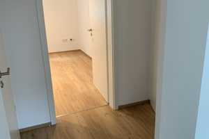 Helle 2 Zimmer Wohnung mit Einbauküche und Balkon+Gartennutzung – Leibnizstraße 31, 47139 Duisburg – Vorschaubild 4