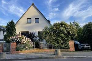 Charmantes Haus mit Einliegerwohnung in ruhiger Lage