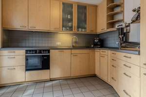 Familiengerechtes Wohnen mit Stadthauscharakter, Dachterrasse und TG-Stellplatz in Innenhoflage! – Die vollständige Adresse der Immobilie erhältst du vom Anbieter., 22763 Ottensen, Hamburg – Vorschaubild 7