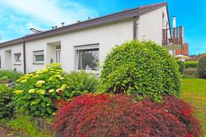 Doppelhaushälfte in Top Lage mit Garten, Balkon Terrasse und Garage – Die vollständige Adresse der Immobilie erhältst du vom Anbieter., 73230 Kirchheim unter Teck – Vorschaubild 1