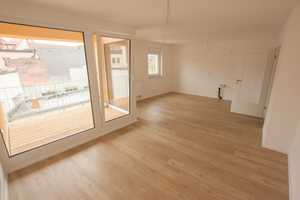 Stilvolle, neuwertige 1,5-Raum-Wohnung mit Loggia und Garage im Neustädter Zentrum
