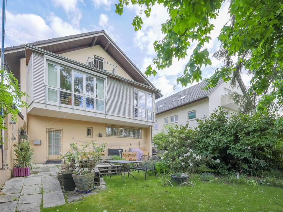 Rückansicht und Garten