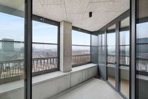 Live the Spring Lifestyle – Modernes 2-Zimmer-Apartment mit Loggia im Herzen Berlins – Lisa-Fittko-Straße 11, 10557 Moabit, Berlin – Vorschaubild 9