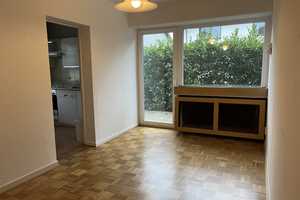 Reihenendhaus mit großem Garten und 3 Garagen – Offenbach am Main – Vorschaubild 4