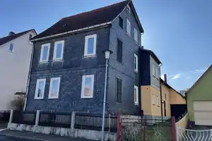 Macher-Domizil in BestLage SchleuSinGens / Platz & Potenzial für Durchstarter – Vogelhofstr. 7, 98553 Hildburghausen (Kreis) – Vorschaubild 2