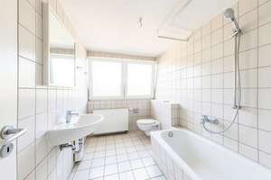 Attraktive Dachgeschosswohnung mit viel Tageslicht in Krefeld Benrad-Nord – Die vollständige Adresse der Immobilie erhältst du vom Anbieter., 47803 Benrad-Nord, Krefeld – Vorschaubild 7
