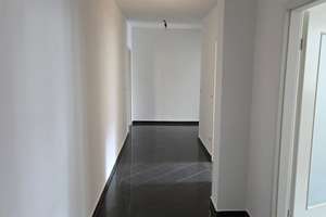 Sanierte Wohnung zu vermieten | 3-Zimmer-Wohnung (99m²) – Blumenthalstr. 2-4, 90429 Himpfelshof, Nürnberg – Vorschaubild 4