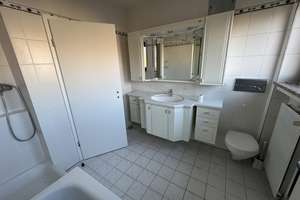 Modernisierte DHH in absoluter Top-Lage/ Garten & Balkon/ Ubahn Nähe – Die vollständige Adresse der Immobilie erhältst du vom Anbieter., 81477 Obersendling, München – Vorschaubild 14