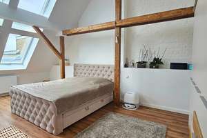 Herrliche, kernsanierte 4-Zimmer-Altbauwohnung im Dichterviertel mit EBK