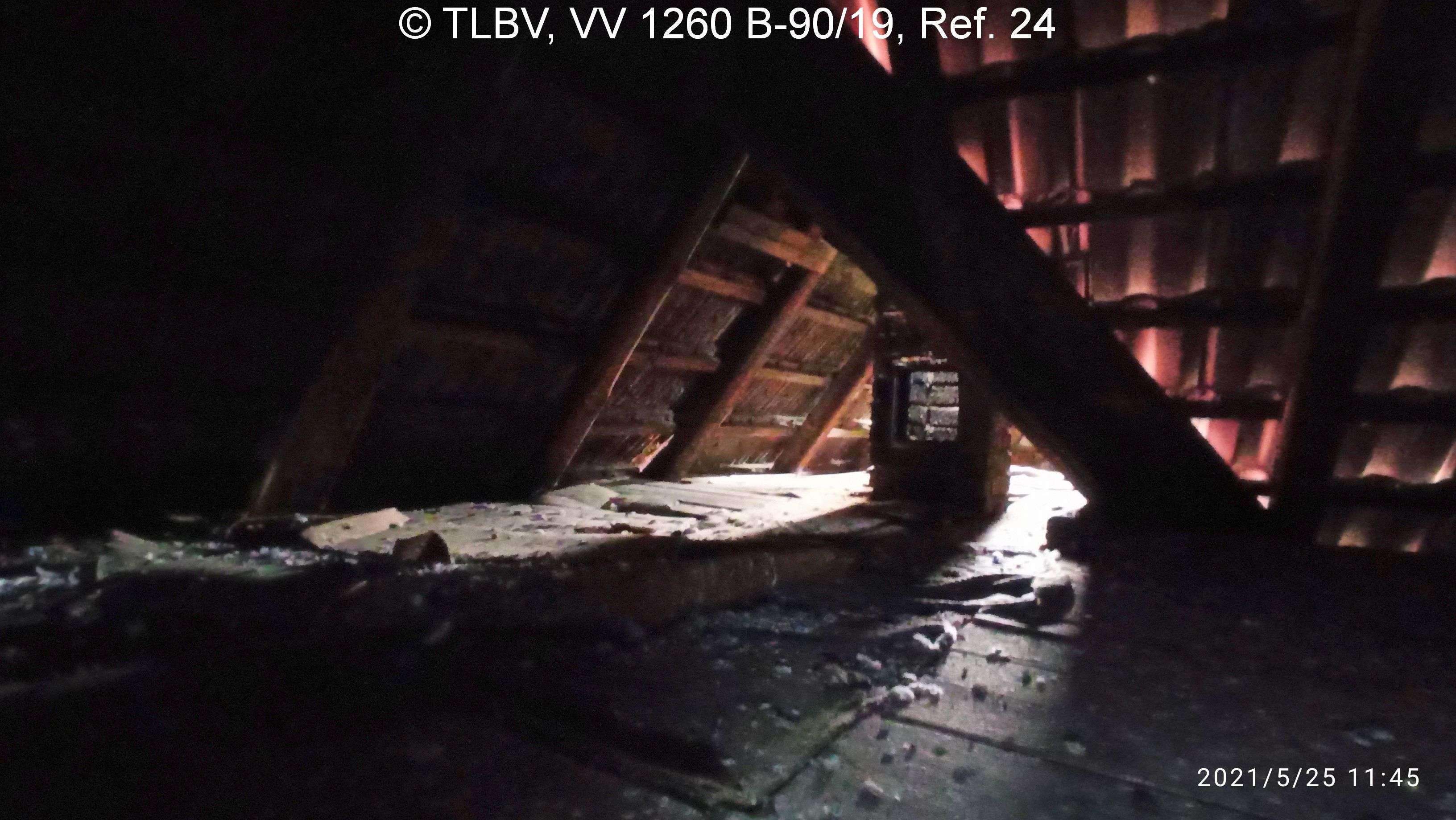 sanierungsbedürftiges Fachwerkhaus in zentraler Lage, Wartburgkreis – Bild 4