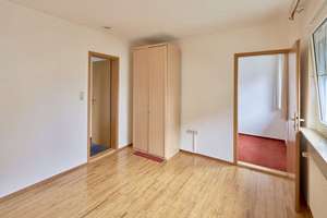 Gepflegtes 5-Zimmer-Einfamilienhaus mit Doppelgarage und 4 Stellplätzen! – Die vollständige Adresse der Immobilie erhältst du vom Anbieter., 89367 Waldstetten – Vorschaubild 5