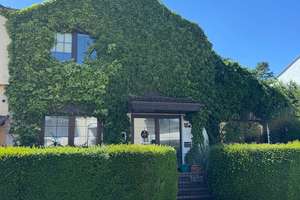 Charmantes Einfamilienhaus mit Garten, Terrasse & Balkon in Frankfurt, Nieder-Erlenbach – 60437 Nieder-Erlenbach, Frankfurt am Main – Vorschaubild 4