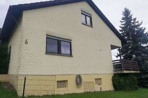 Hier ist Platz für 2 Familien - MFH mit großem Grundstück direkt in Buttenheim! – Die vollständige Adresse der Immobilie erhältst du vom Anbieter., 96155 Buttenheim – Vorschaubild 2