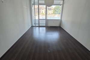 Helle 3 ZKB Wohnung mit Balkon, Wintergarten ab sofort