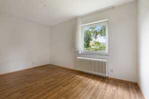 Sofort verfügbare 4-Zimmer-Wohnung im Erdgeschoss – Hamburg – Vorschaubild 9